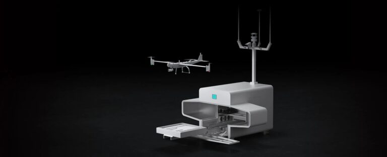 Autel VTOL-drone og autonom dockingstasjon i studio